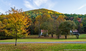 Fall Color at the Cabins at Highland Falls